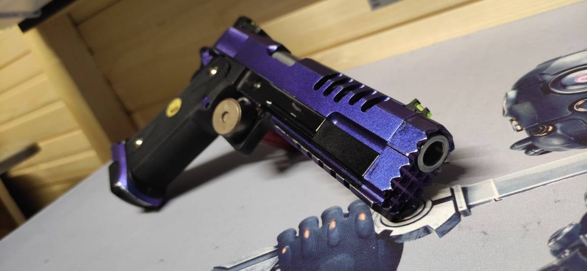 Купить Пистолет WE Colt Hi-Capa 5.2 CO2 GBB WE для страйкбола